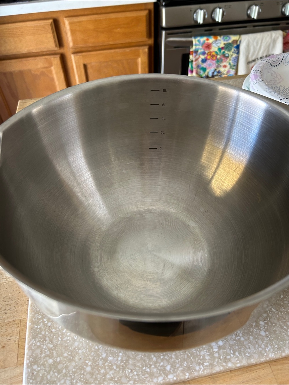 Pampered chef Stainless Steel Nesting Mixing Bowls with Pour Spouts exc cond - Picture 11 of 11